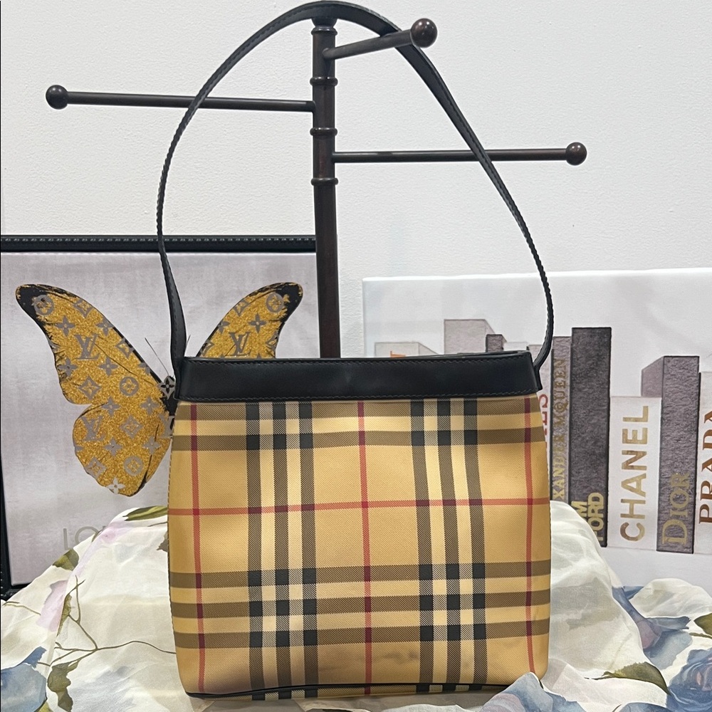 Burberry Tote - Picture 2 of 11